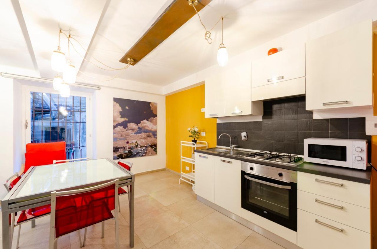Apartment Joivy Vibrant Open-plan Apt For 6 In Historic Centre Genoa